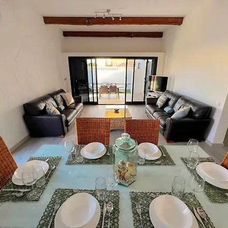 Villetta Con Piscina Privata * Lajares